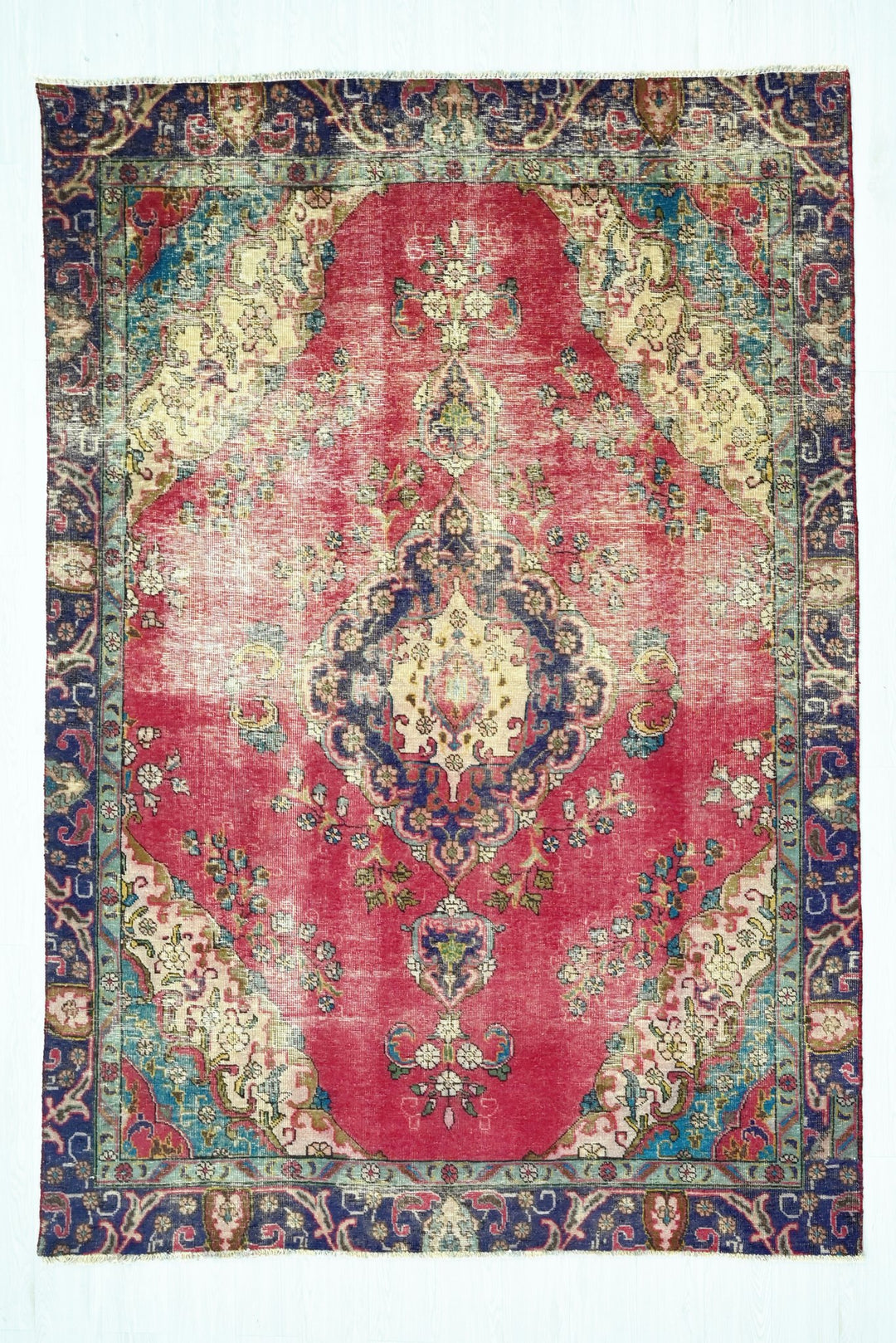 red Medium rug 6' 0" x 8' 11"