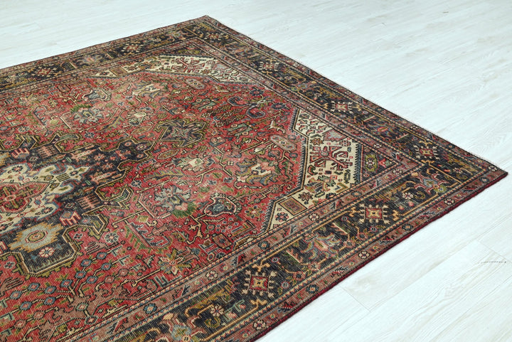 red Medium rug 6' 4" x 9' 4"