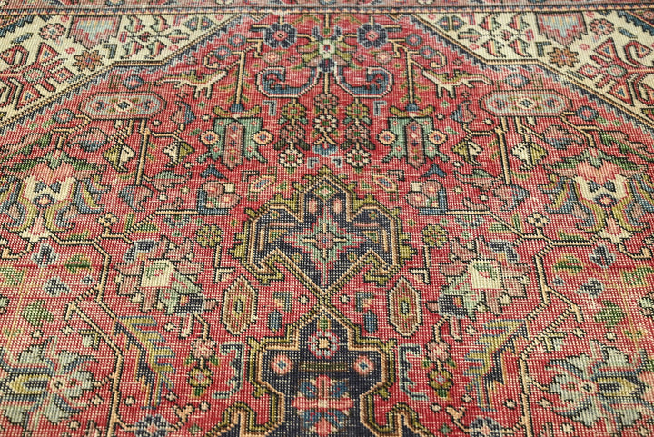 red Medium rug 6' 4" x 9' 4"