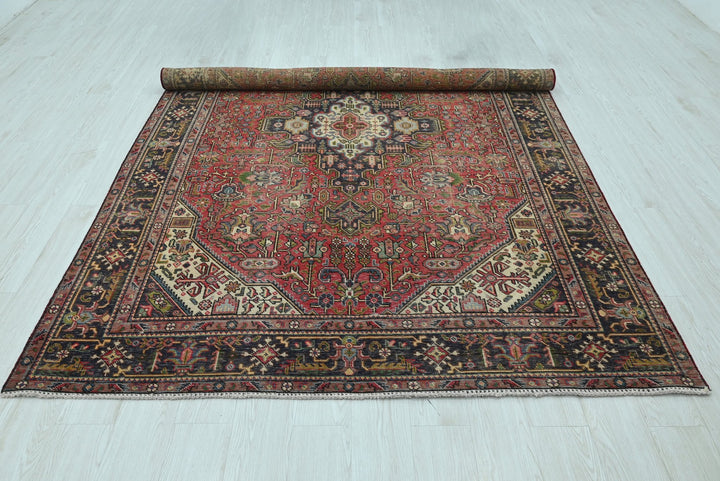 red Medium rug 6' 4" x 9' 4"