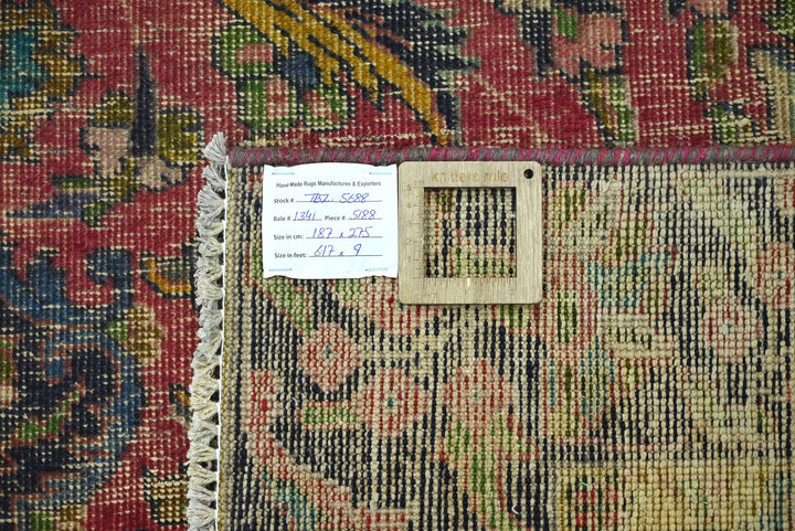 red Medium rug 6' 2" x 9' 0"