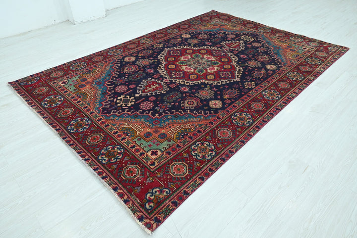 blue Large rug 6' 6" x 9' 6"