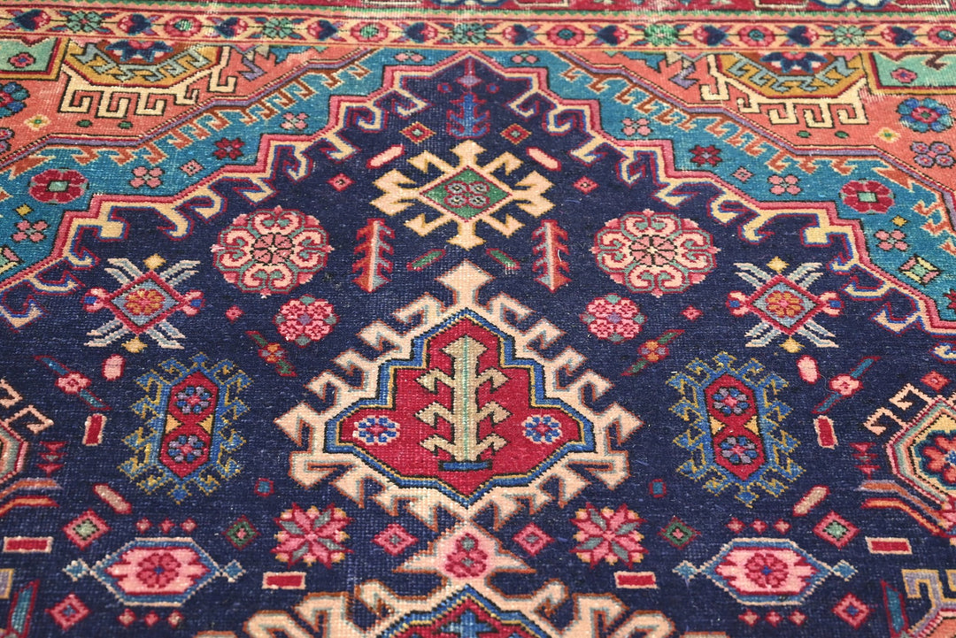 blue Large rug 6' 6" x 9' 6"
