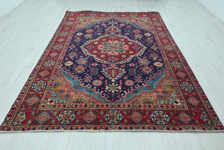 blue Large rug 6' 6" x 9' 6"