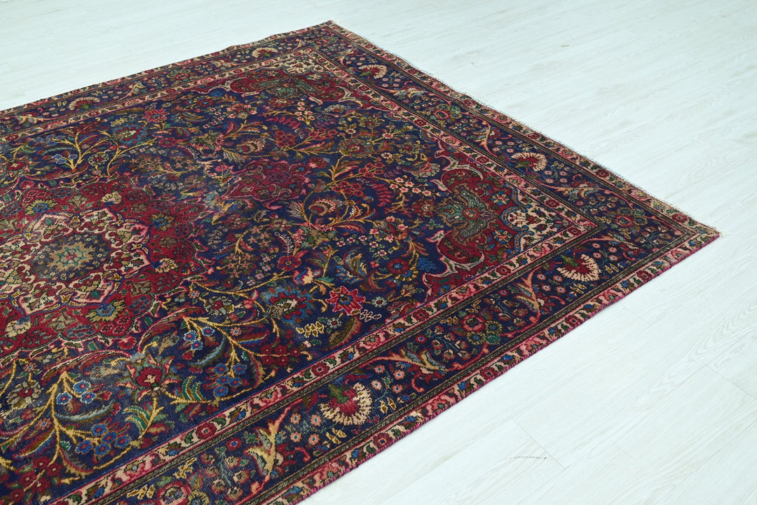blue Large rug 6' 7" x 9' 8"