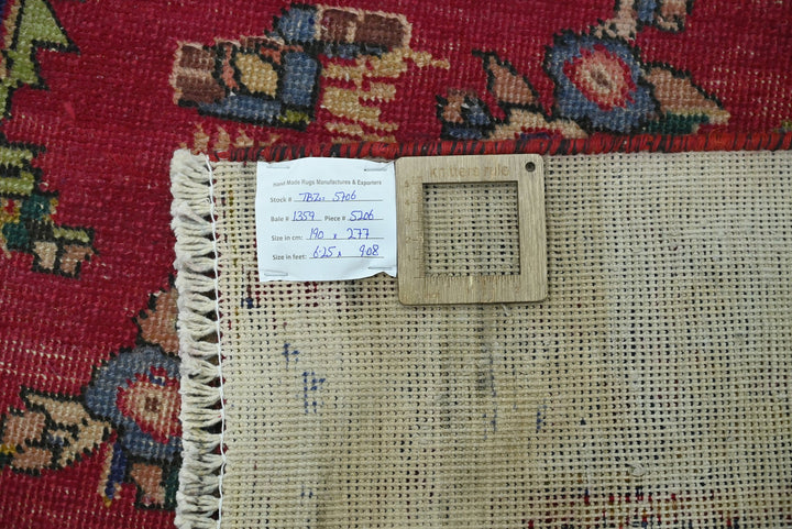 red Medium rug 6' 3" x 9' 1"