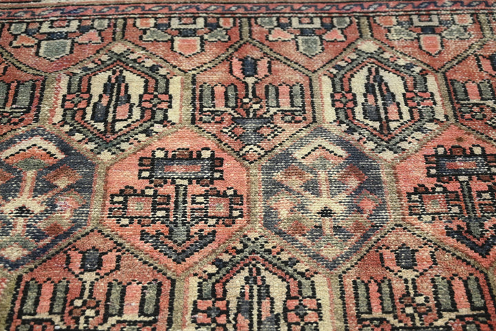 orange Medium rug 5' 10" x 9' 0"