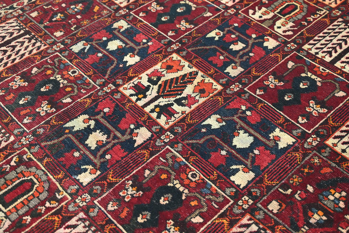 red Large rug 6' 5" x 9' 6"