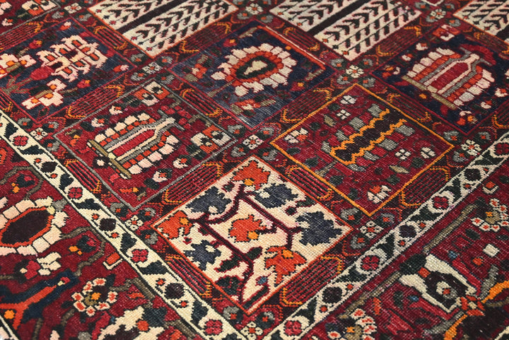 red Large rug 6' 5" x 9' 6"