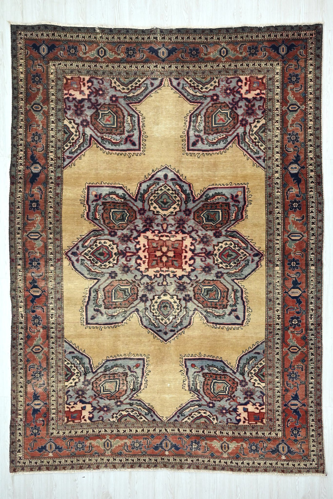 yellow Large rug 7' 7" x 10' 9"