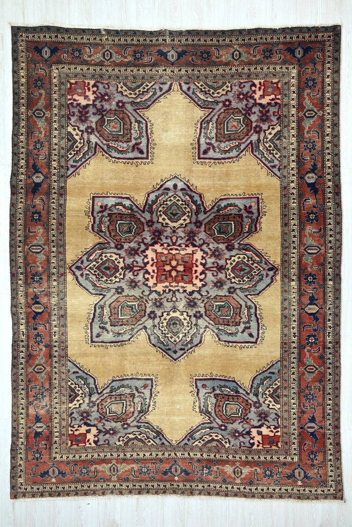 yellow Large rug 7' 7" x 10' 9"