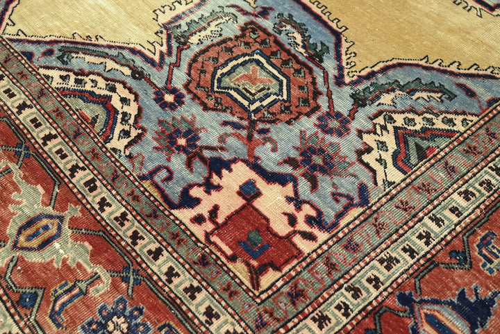 yellow Large rug 7' 7" x 10' 9"