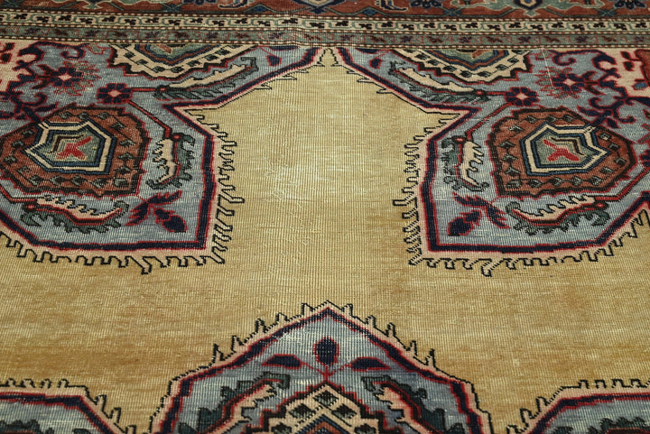 yellow Large rug 7' 7" x 10' 9"