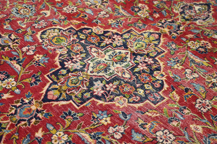 red Medium rug 5' 8" x 9' 2"