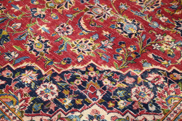 red Medium rug 5' 8" x 9' 2"