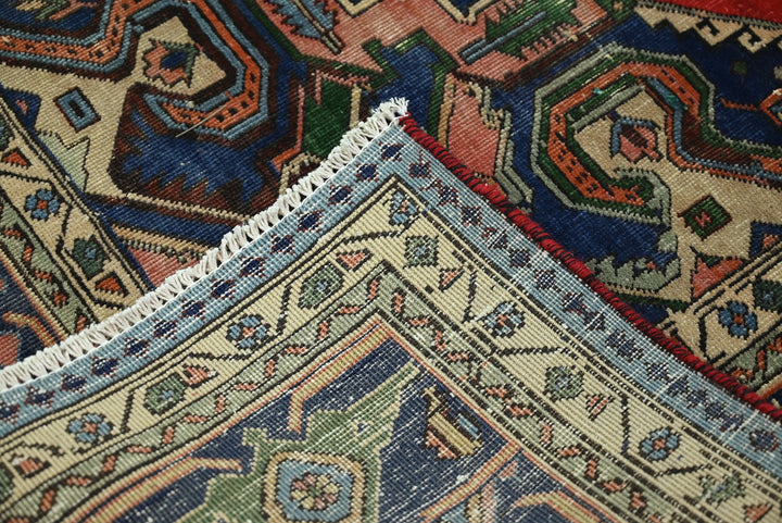 red Large rug 7' 7" x 9' 6"