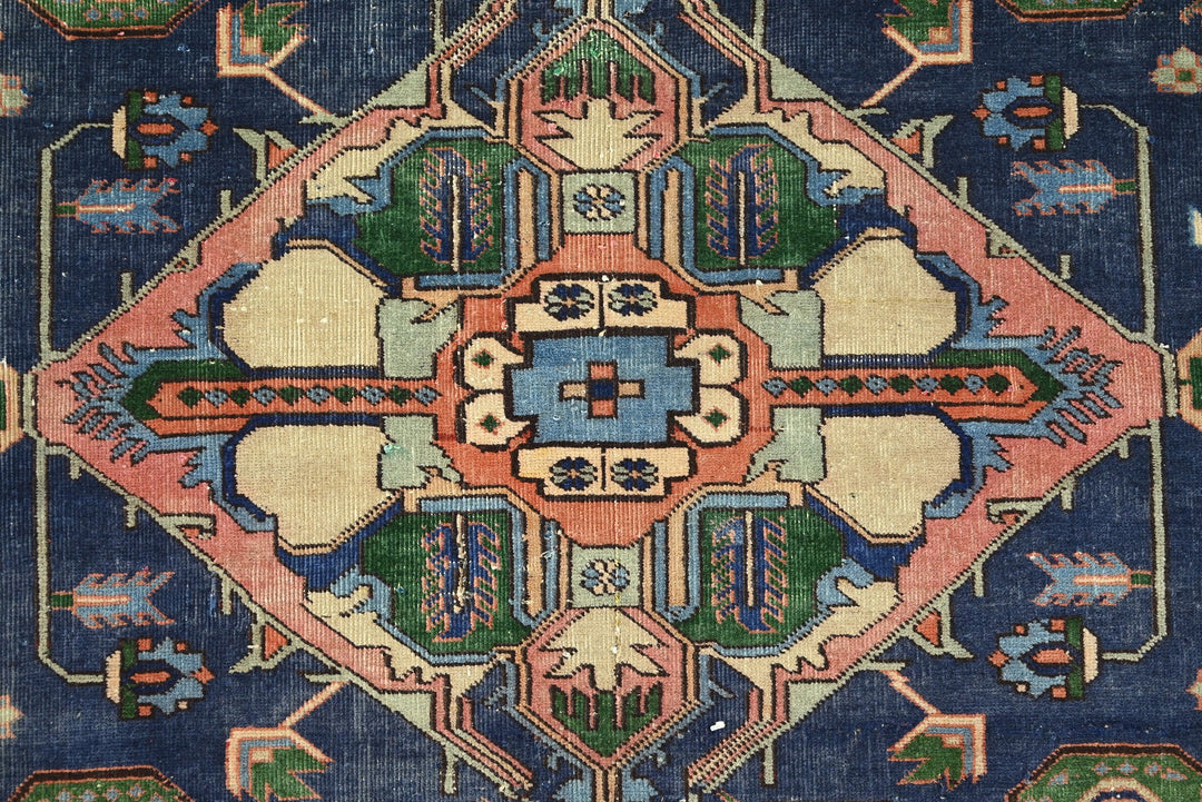 red Large rug 7' 7" x 9' 6"