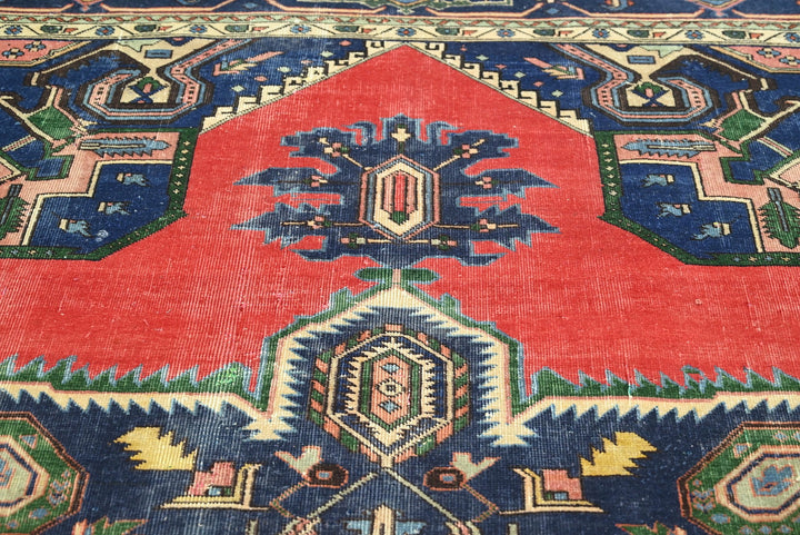 red Large rug 7' 7" x 9' 6"