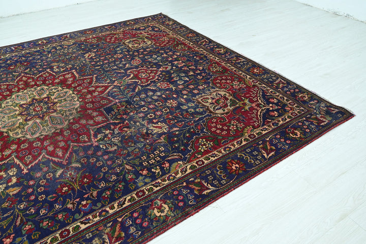 blue Large rug 8' 2" x 11' 0"