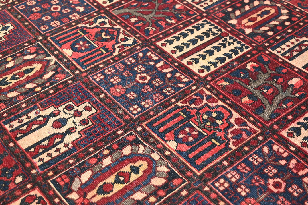 red Large rug 6' 7" x 9' 10"