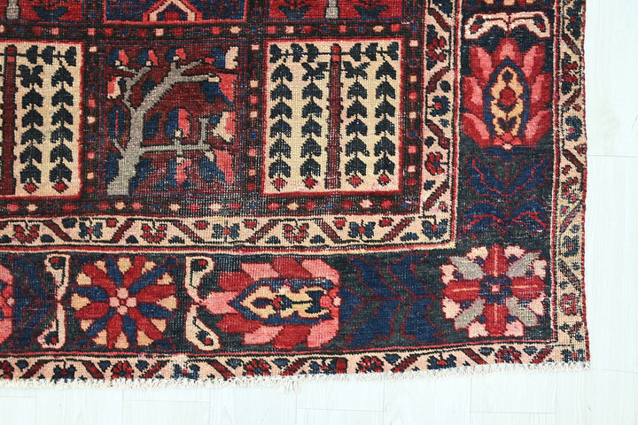 red Large rug 6' 7" x 9' 10"
