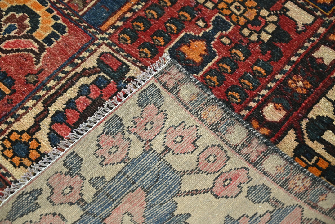 red Large rug 7' 0" x 10' 0"