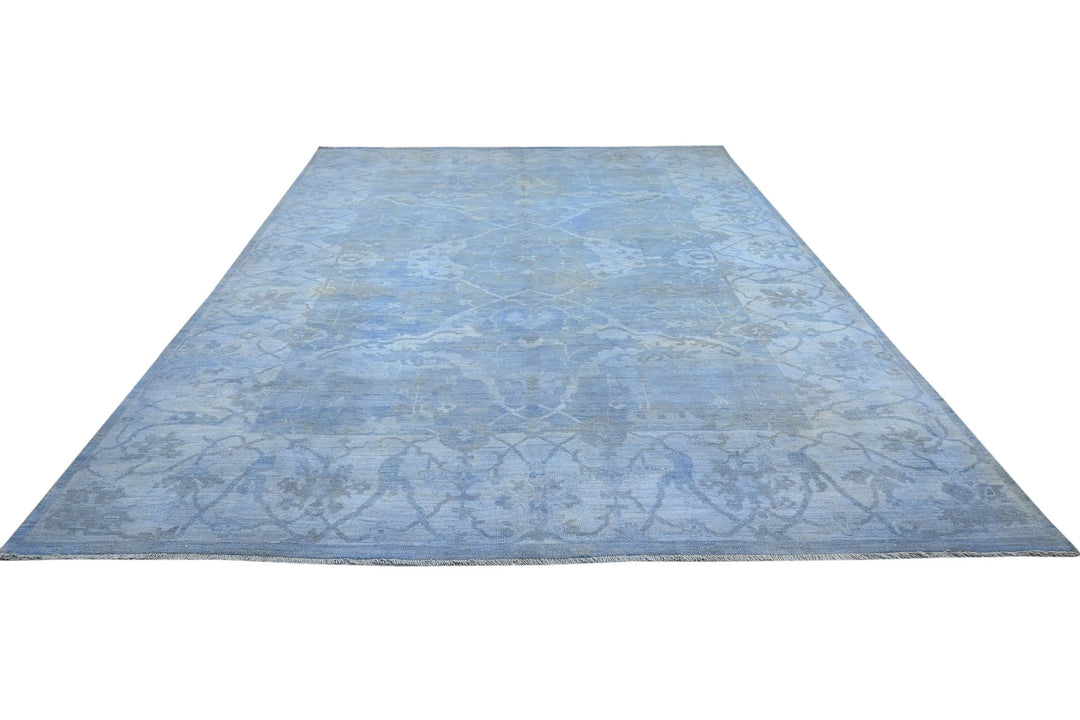 blue Oversized rug 9' 7" x 13' 9"