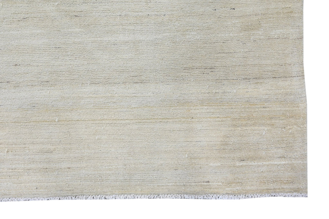white Oversized rug 10' 0" x 14' 3"