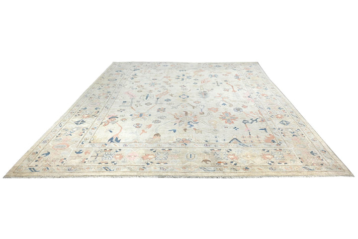 white Oversized rug 11' 10" x 14' 1"