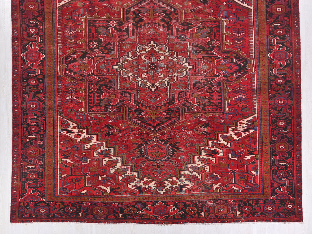 10' 1" x 12' 10"