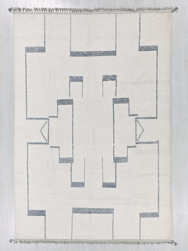 8' 11" x 12' 1"