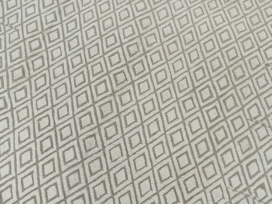 8' 11" x 12' 9"