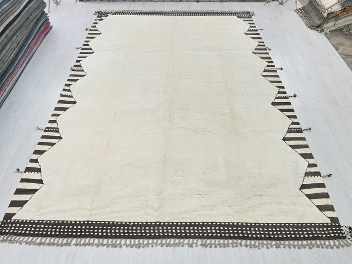 9' 8" x 14' 8"