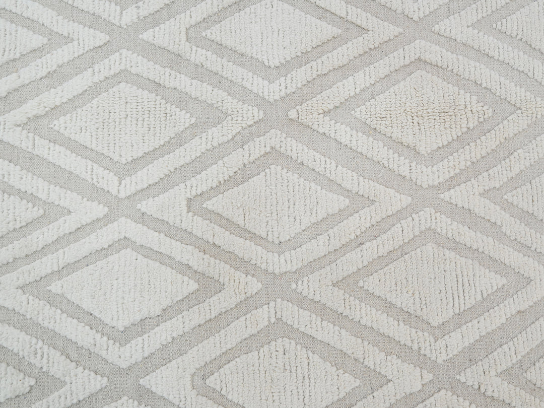 9' 11" x 14' 8"