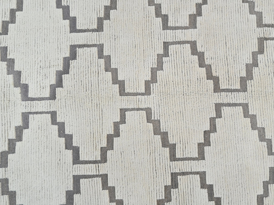 9' 11" x 14' 5"
