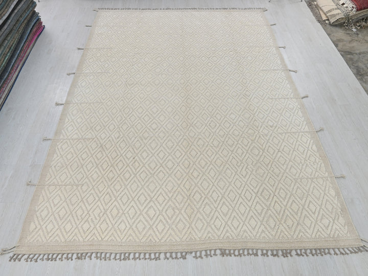 9' 11" x 14' 9"