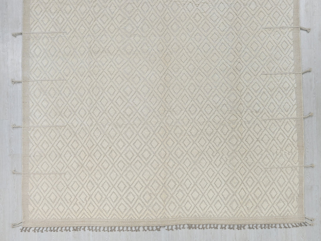 9' 11" x 14' 9"