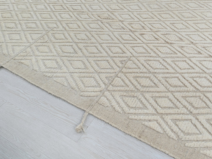 9' 11" x 14' 9"