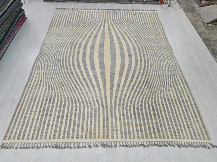10' 2" x 14' 1"