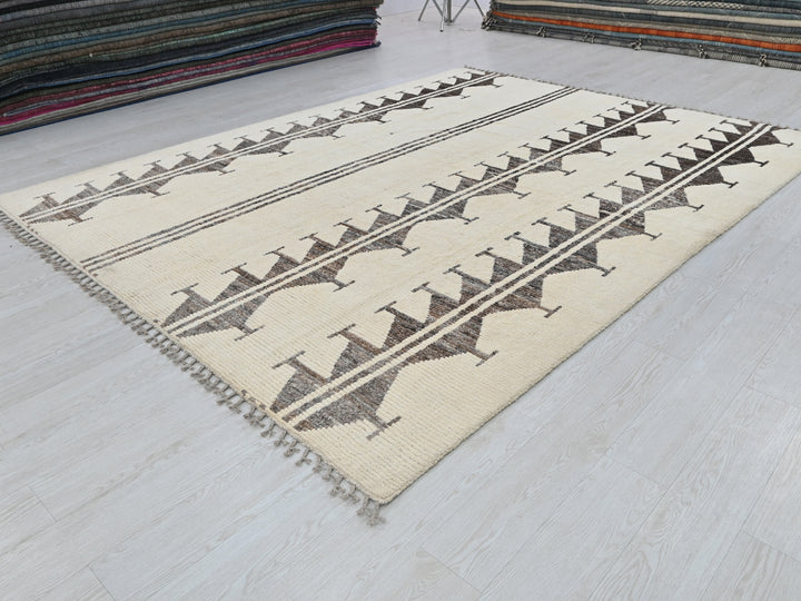 8' 0" x 10' 3"