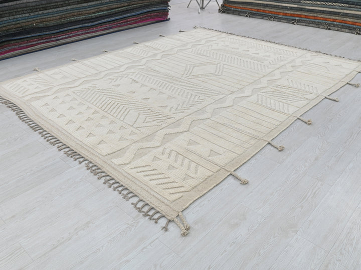 8' 0" x 10' 5"