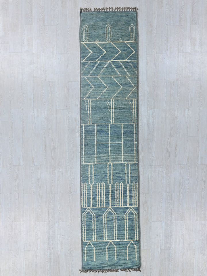 2' 6" x 13' 9"