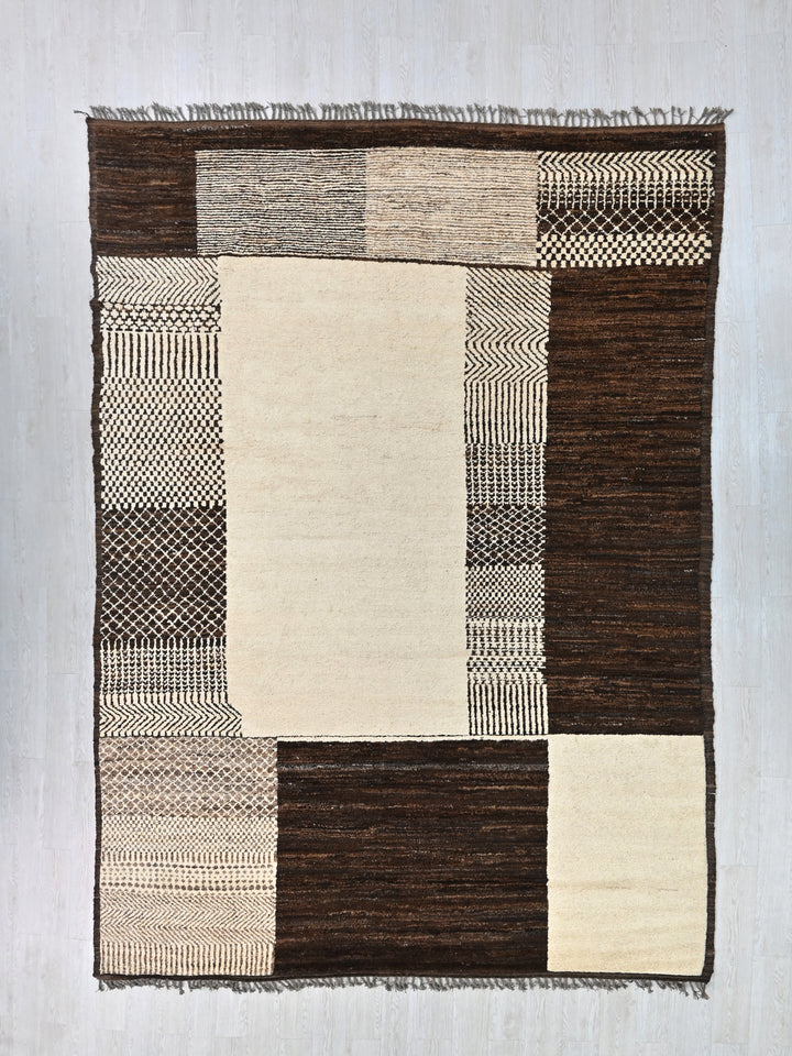 8' 12" x 14' 1"