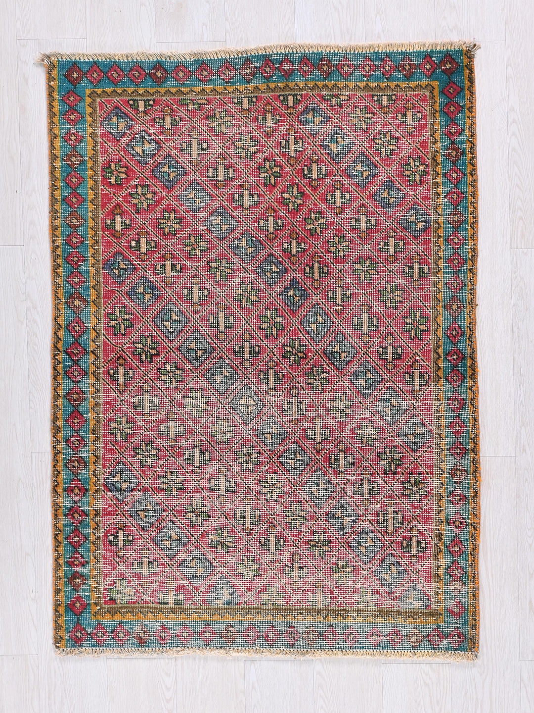 2' 12" x 4' 3"