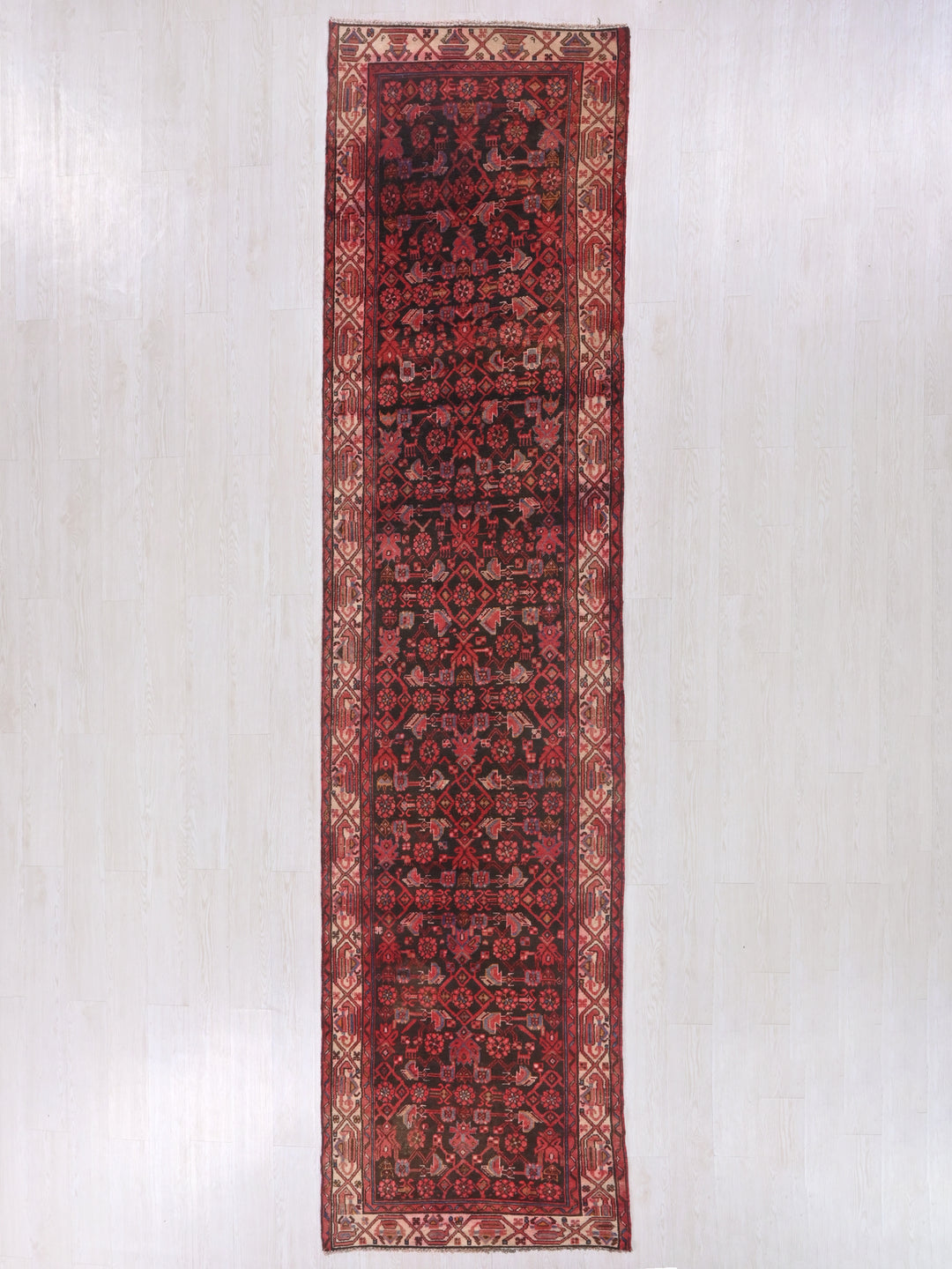3' 4" x 12' 11"
