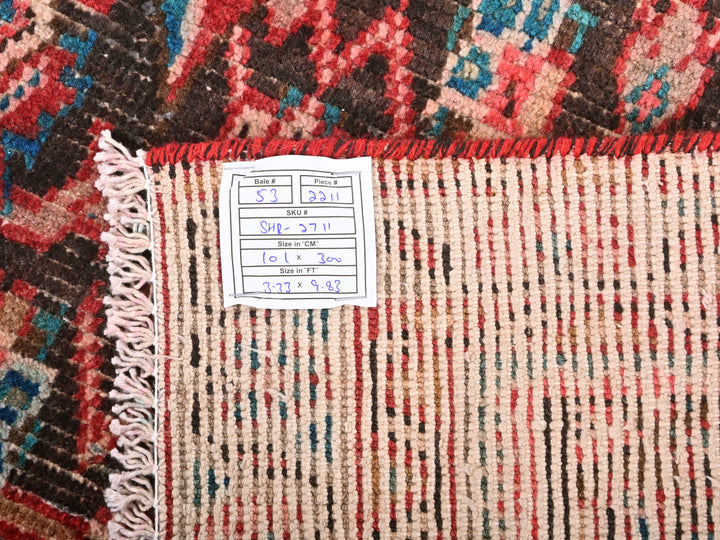 3' 4" x 9' 10"