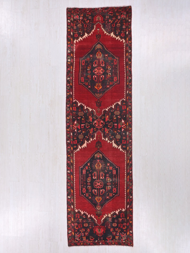 3' 3" x 12' 0"