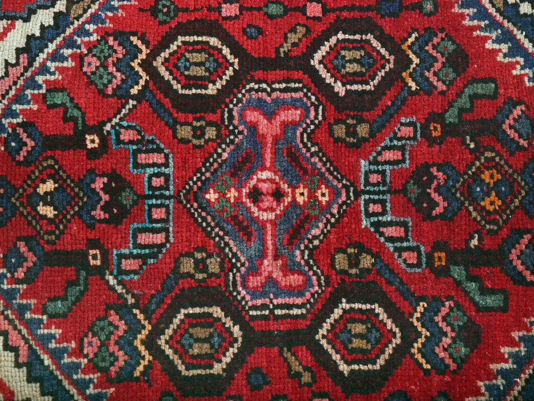 1' 12" x 2' 7"