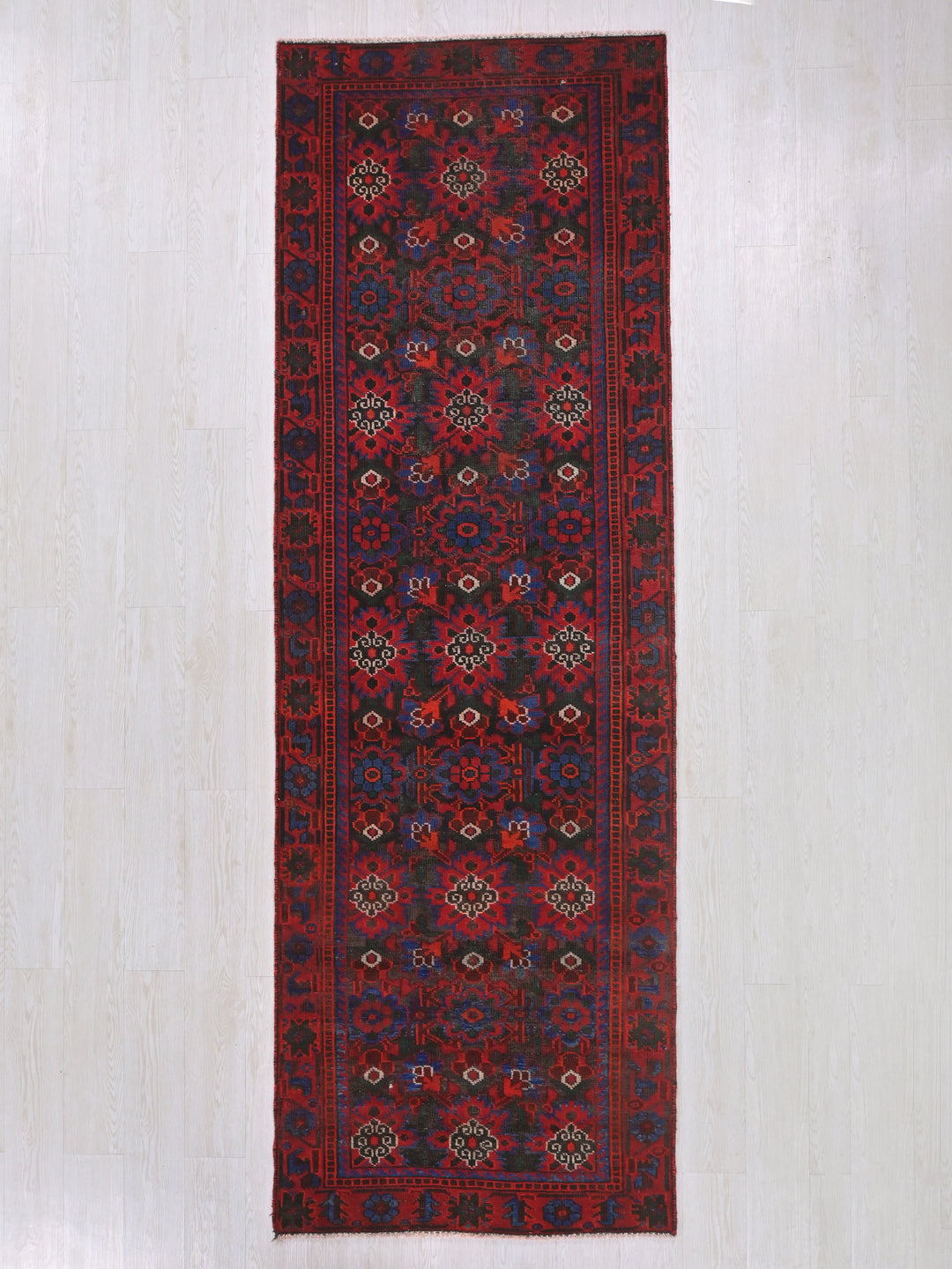 3' 2" x 9' 10"