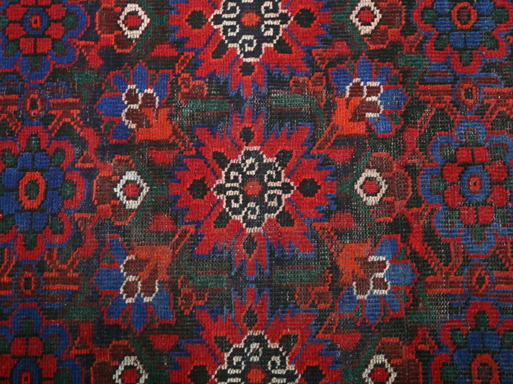 3' 2" x 9' 10"
